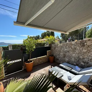 Confortable T2 Vue Avec Terrasse Amenagee Et Parking Prive, Et Port A Pied France
